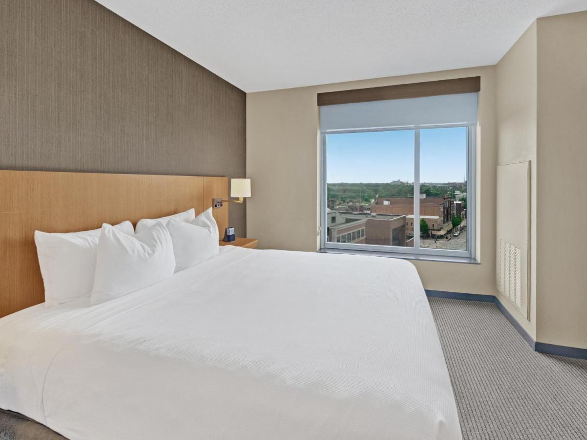 Hyatt Place Champaign/Urbana Екстер'єр фото